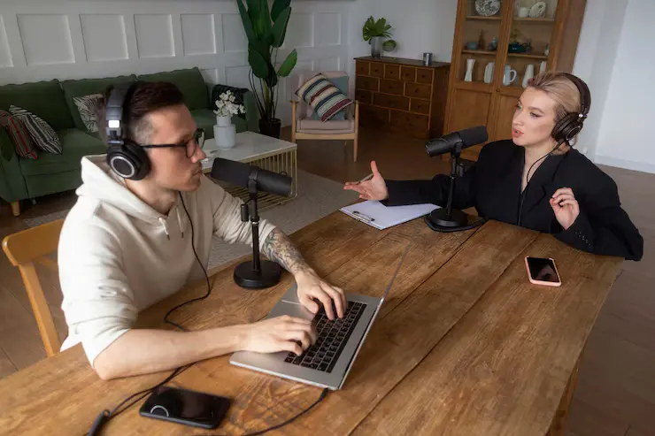 How Real-Time Voice Communication is Redefining Remote Work and Social Interactions